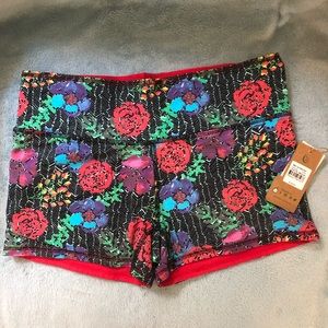 Task Performance reversible Move Your Booty Short